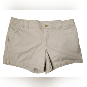 Claiborne Women’s Khaki Shorts – Size 16
